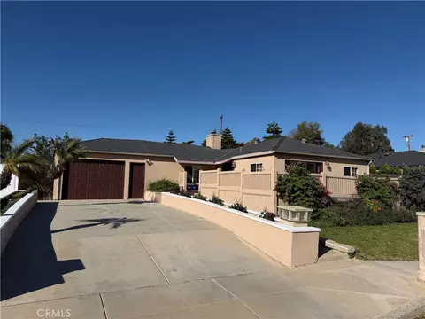 934 Governor, Costa Mesa, CA 92627