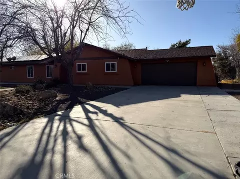 10584 8th, Hesperia, CA 92345