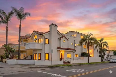 1219 Delaware St, Huntington Beach, CA 92648