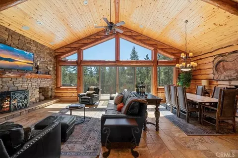 1020 Heritage Trl, Big Bear City, CA 92314