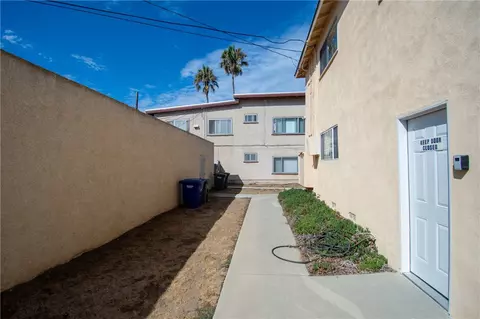 Exterior - 906 E Imperial, El Segundo, CA 90245 photo 2 of 4