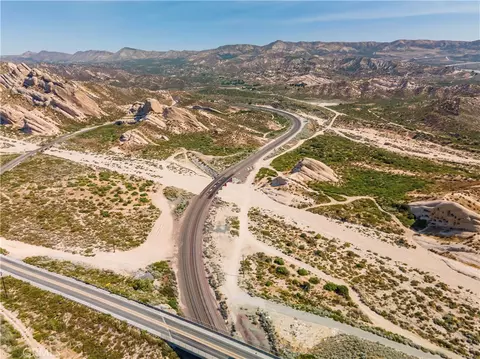 4292 Davis Ranch Rd, Phelan, CA 92371