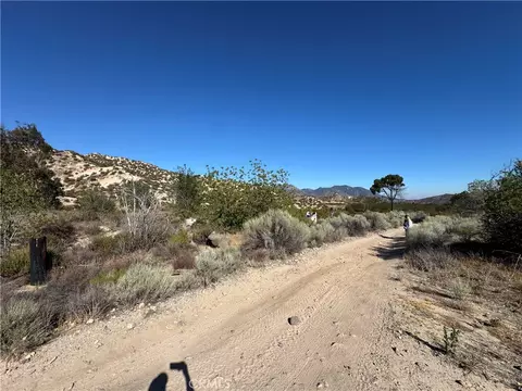 4292 Davis Ranch Rd, Phelan, CA 92371 photo 2