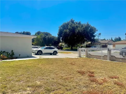Exterior - 3665 Ross St, Riverside, CA 92503 photo 5 of 6