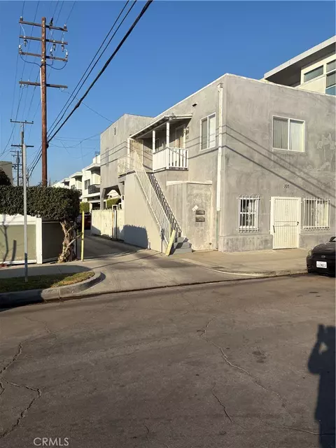 223 Eagle, Long Beach, CA 90806