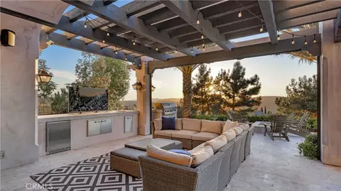 Exterior - 2 Thomas Rd, Ladera Ranch, CA 92694 photo 7 of 16