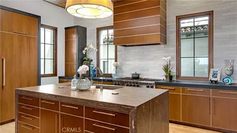 Kitchen - 2 Thomas Rd, Ladera Ranch, CA 92694 photo 5 of 6