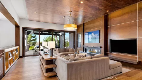 Living - 2 Thomas Rd, Ladera Ranch, CA 92694 photo 2 of 4