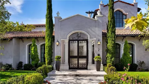 Exterior - 2 Thomas Rd, Ladera Ranch, CA 92694 photo 2 of 16