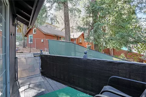 Exterior - 23095 Hemlock, Crestline, CA 92325 photo 8 of 10