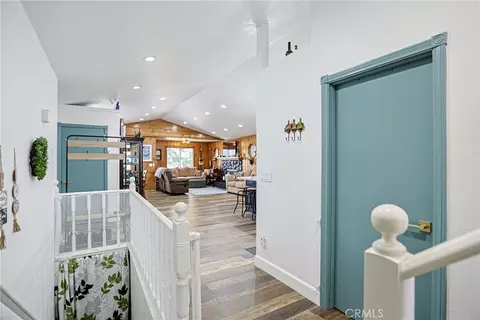 Entry Way - 23095 Hemlock, Crestline, CA 92325 photo 5 of 5