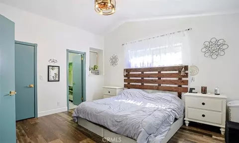 Bedroom - 23095 Hemlock, Crestline, CA 92325 photo 3 of 4