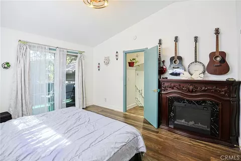 Bedroom - 23095 Hemlock, Crestline, CA 92325 photo 4 of 4