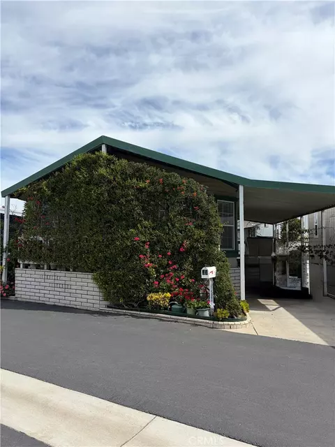 5200 Heil Ave #37, Huntington Beach, CA 92649