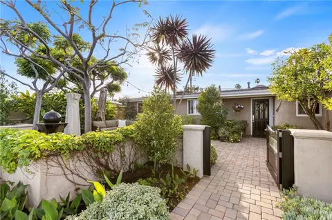 3165 Bermuda Dr, Costa Mesa, CA 92626