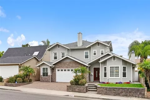 18452 Carnaby, Huntington Beach, CA 92648