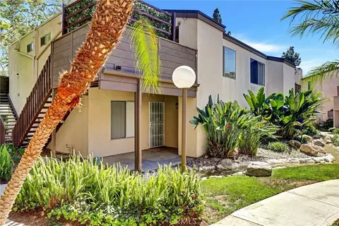 1466 Cabrillo Park #C, Santa Ana, CA 92701