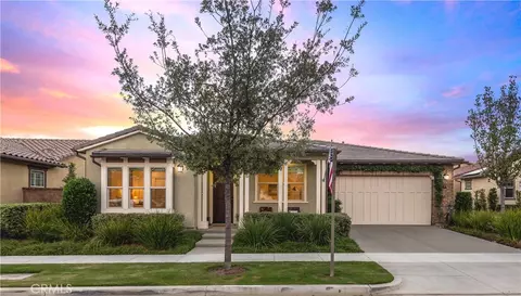 11 Cerrero Ct, Rancho Mission Viejo, CA 92694