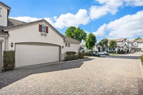 104 Seacountry Ln, Rancho Santa Margarita, CA 92688