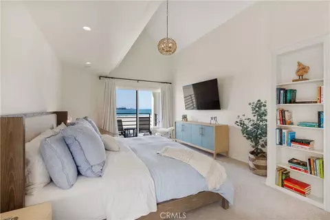 Bedroom - 5537 E Seaside Walk, Long Beach, CA 90803 photo 1 of 2