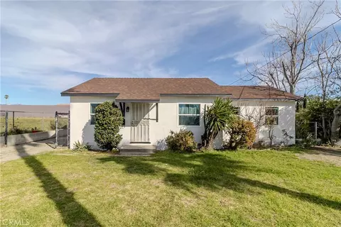 9023 Olive, Fontana, CA 92335