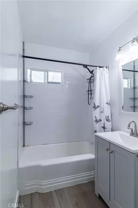 Bath - 9023 Olive, Fontana, CA 92335 photo 2 of 2