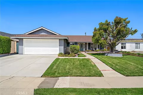 9111 Blackbird Ave, Fountain Valley, CA 92708