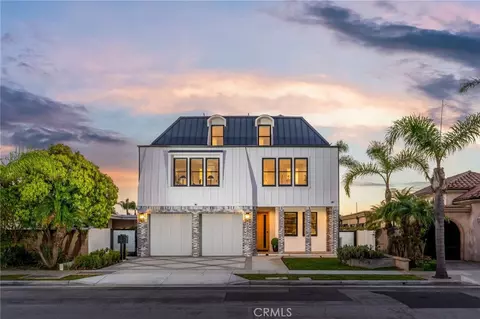 17007 Edgewater Ln, Huntington Beach, CA 92649