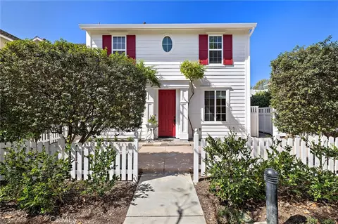 8 Earthen Ct, Ladera Ranch, CA 92694