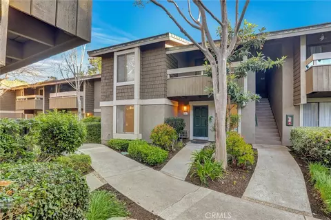 93 Streamwood, Irvine, CA 92620