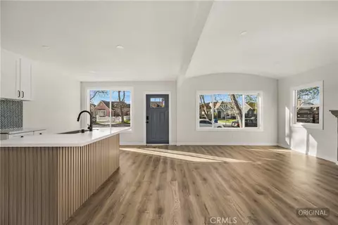 2037 W 64th, Los Angeles, CA 90047