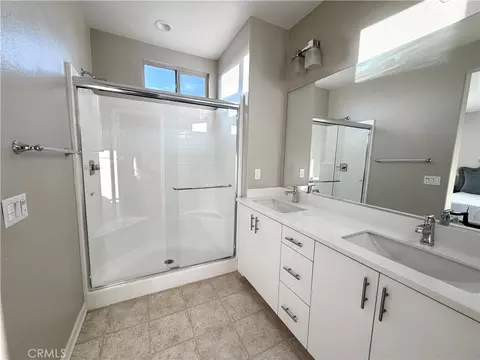 Bath - 718 Central Ave, Upland, CA 91786 photo 1 of 5