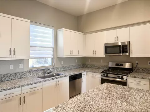718 Central Ave, Upland, CA 91786 photo 4