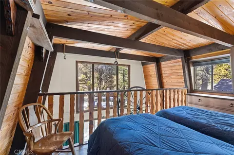 Bedroom - 189 Moreno Ln, Sugarloaf, CA 92386 photo 2 of 6
