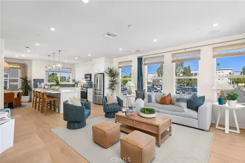 664 E Fourth St, Pomona, CA 91766