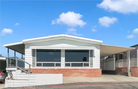 304 Beach Dr, San Clemente, CA 92672