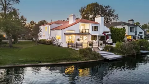 22576 Lake Forest Ln, Lake Forest, CA 92630