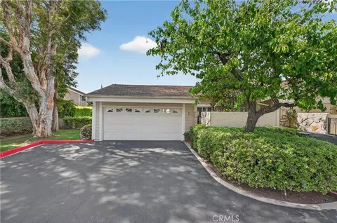 11 Park Vis, Irvine, CA 92604