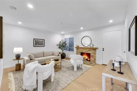 12121 Centralia St #302, Lakewood, CA 90715