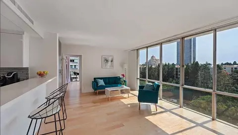 2160 Century Park E #905, Los Angeles, CA 90067