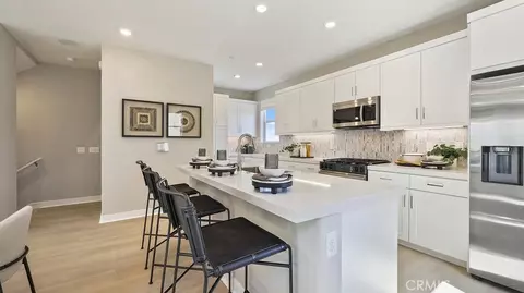 26852 Serif Pl, Valencia, CA 91381