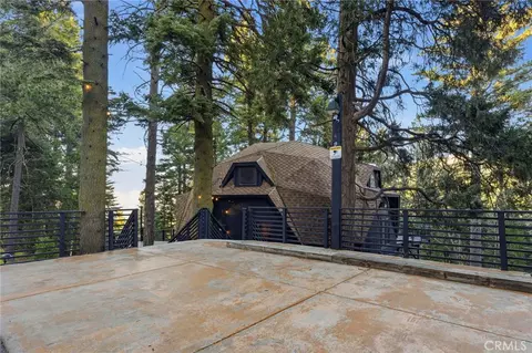 Exterior - 1349 Valley Vw, Crestline, CA 92325 photo 7 of 12