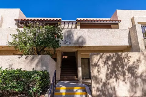 200 E Racquet Club Dr #24, Palm Springs, CA 92262