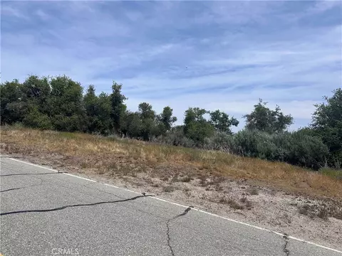 24680 Jacaranda, Tehachapi, CA 93561 photo 5