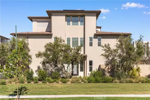 250 Newton, Lake Forest, CA 92630