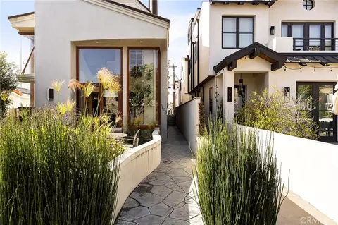 517 Larkspur, Corona Del Mar, CA 92625