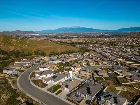 View/Area - 20996 Mountain Gate Dr, Riverside, CA 92507 photo 12 of 18