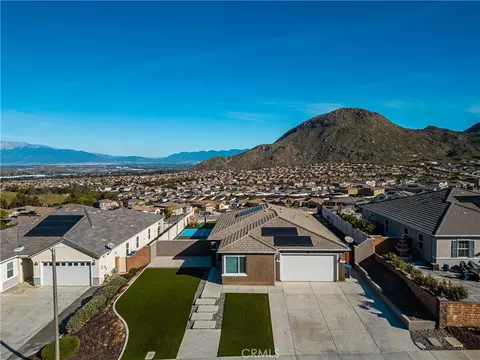 View/Area - 20996 Mountain Gate Dr, Riverside, CA 92507 photo 1 of 18
