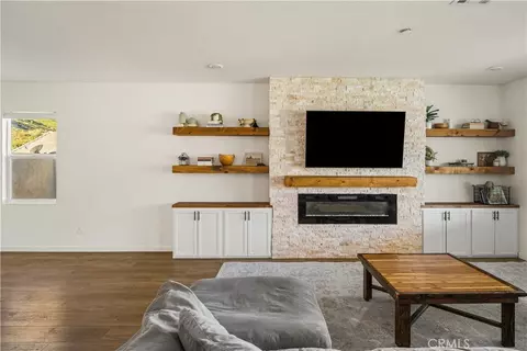 Living - 20996 Mountain Gate Dr, Riverside, CA 92507 photo 1 of 2