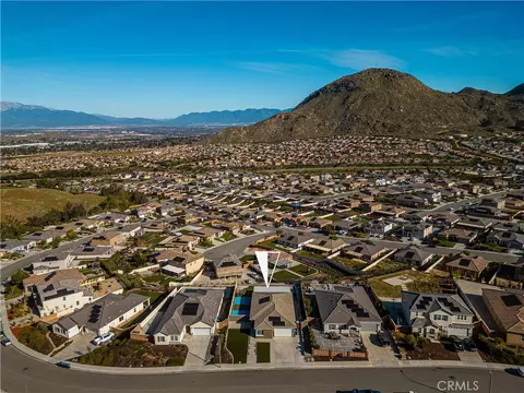 View/Area - 20996 Mountain Gate Dr, Riverside, CA 92507 photo 13 of 18